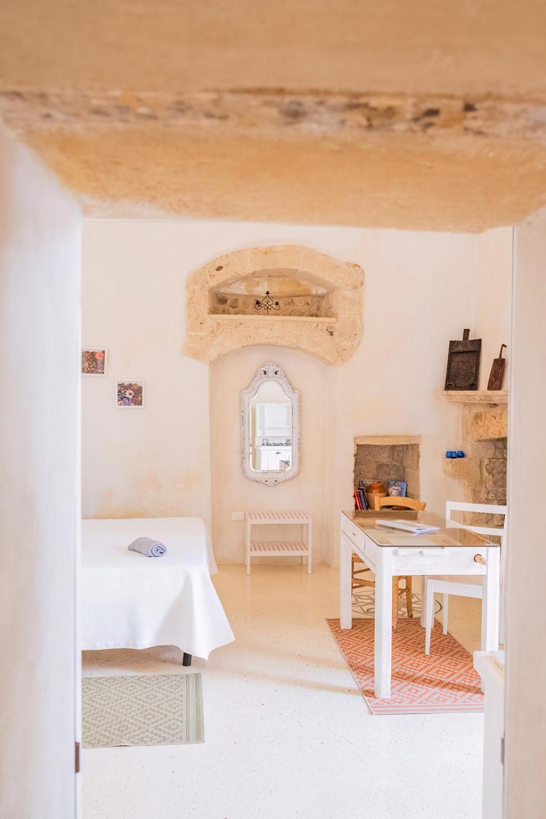 Historia- Dimore Corte Chiesa Corigliano d'Otranto Bagian luar foto
